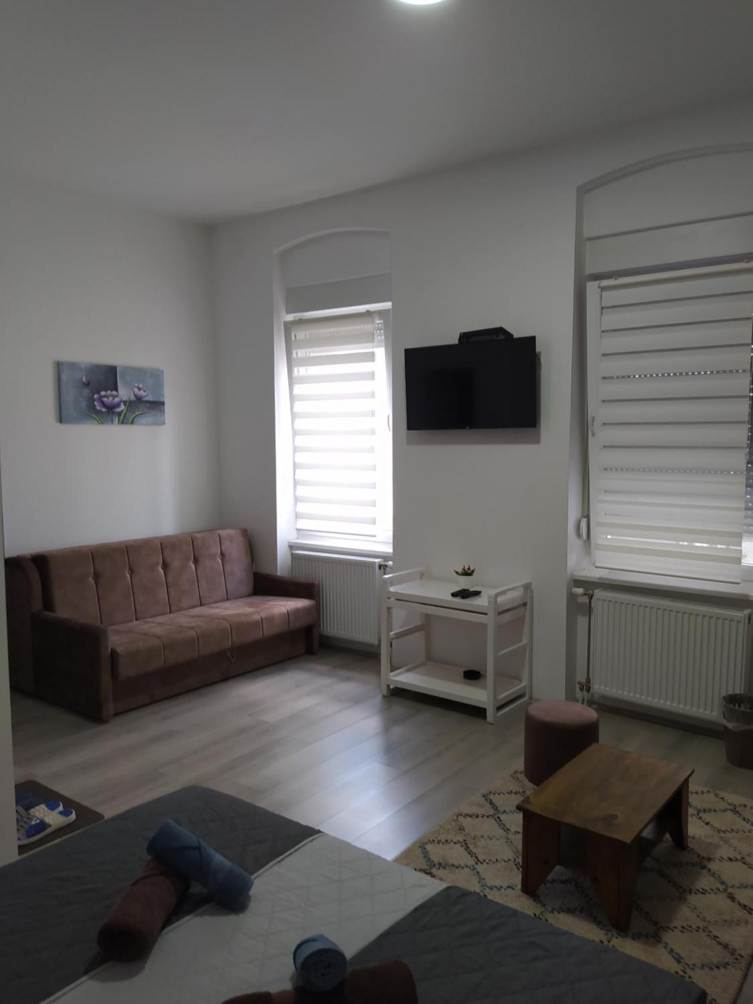 Lotus House Lejlighed Zrenjanin Eksteriør billede